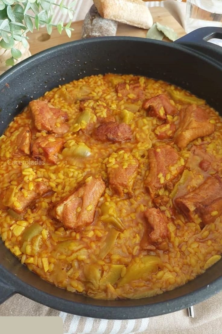 ARROZ CON COSTILLAS CASERO Arroz-con-costillas-adobadas-y-alcachofas