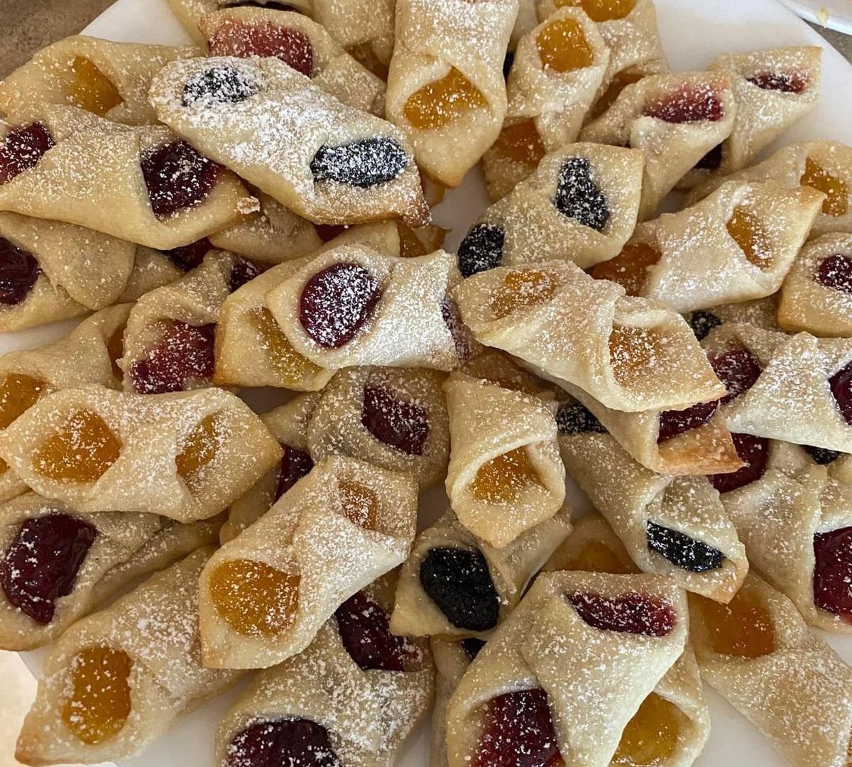Traditional Hungarian Apricot Kolaches (Barackos Kolaches) 0cfaa0cd6f574daac0fb135a97fe1675